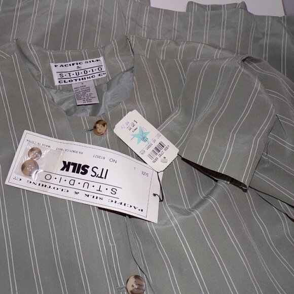 NWT Vintage Pacific Silk & Studio Womens Gray Pinstripe Silk Blazer Jacket Sz L - Picture 8 of 10